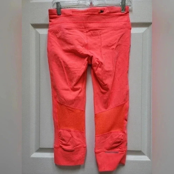 Athleta Women's Cropped Running Capris Neon Orange Size Small - Picture 2 of 3